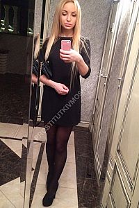 Мария, метро Библиотека имени Ленина Мария, метро Библиотека имени Ленина