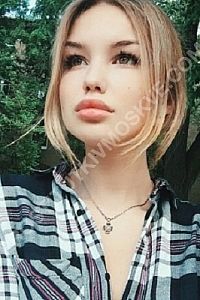 Света, метро Кропоткинская