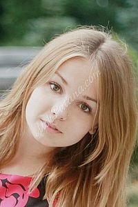 Настя, метро Александровский сад