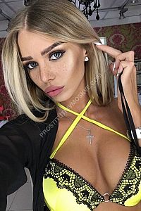 Алина, метро Парк Победы