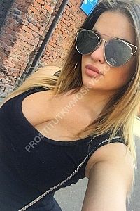 Маша, метро Селигерская Маша, метро Селигерская