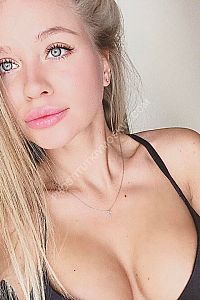 Алина, метро Александровский сад Алина, метро Александровский сад