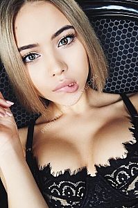 Сонечка, метро Менделеевская
