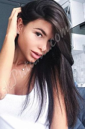 Аня, метро Озёрная Аня, метро Озёрная
