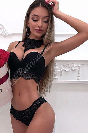 Камила, метро Лесопарковая Камила, метро Лесопарковая