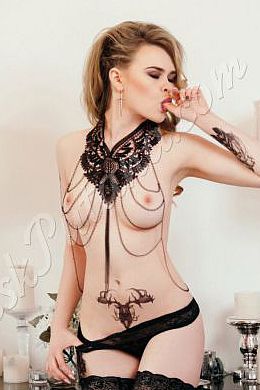 Юлия, метро Добрынинская Юлия, метро Добрынинская