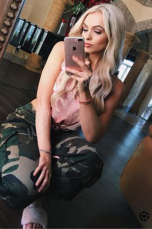 Полина, метро Площадь Гагарина Полина, метро Площадь Гагарина
