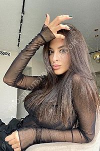 Настя, метро Лужники